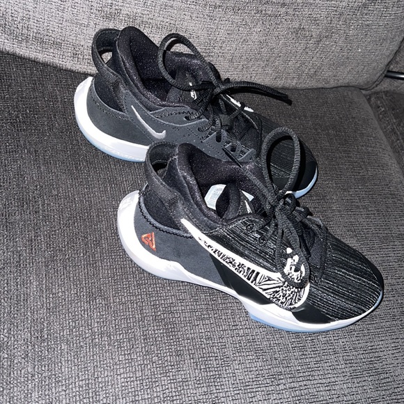 Giannis Nike shoes - Picture 5 of 7